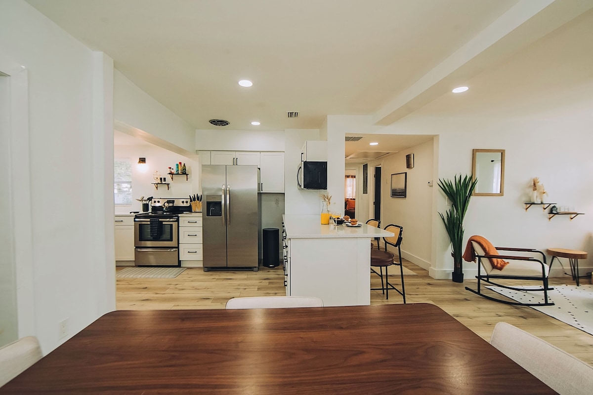 Photo 40 of 5 Minutes to the Beach & Downtown, 4 Bedroom + Movie Room