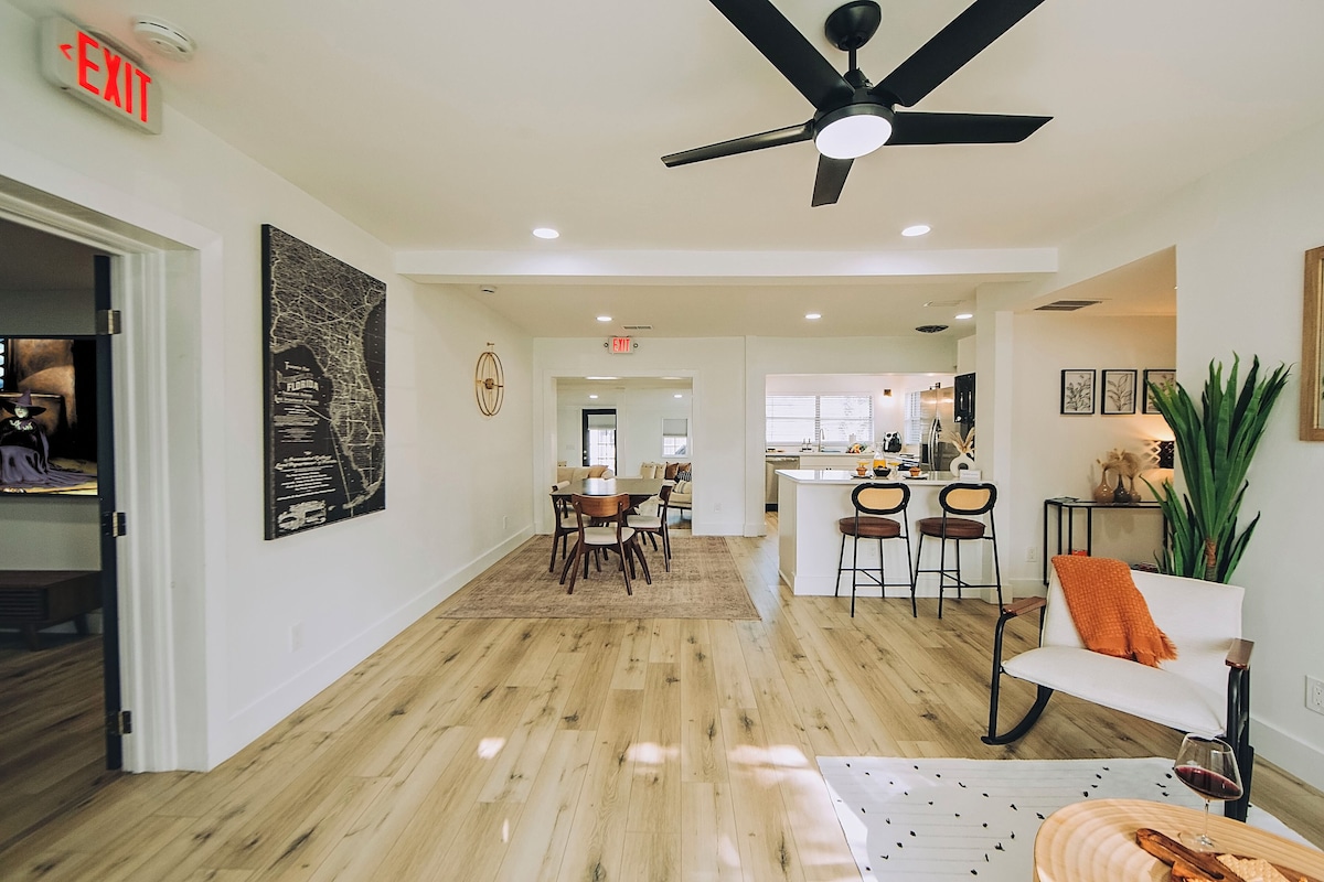 Photo 42 of 5 Minutes to the Beach & Downtown, 4 Bedroom + Movie Room
