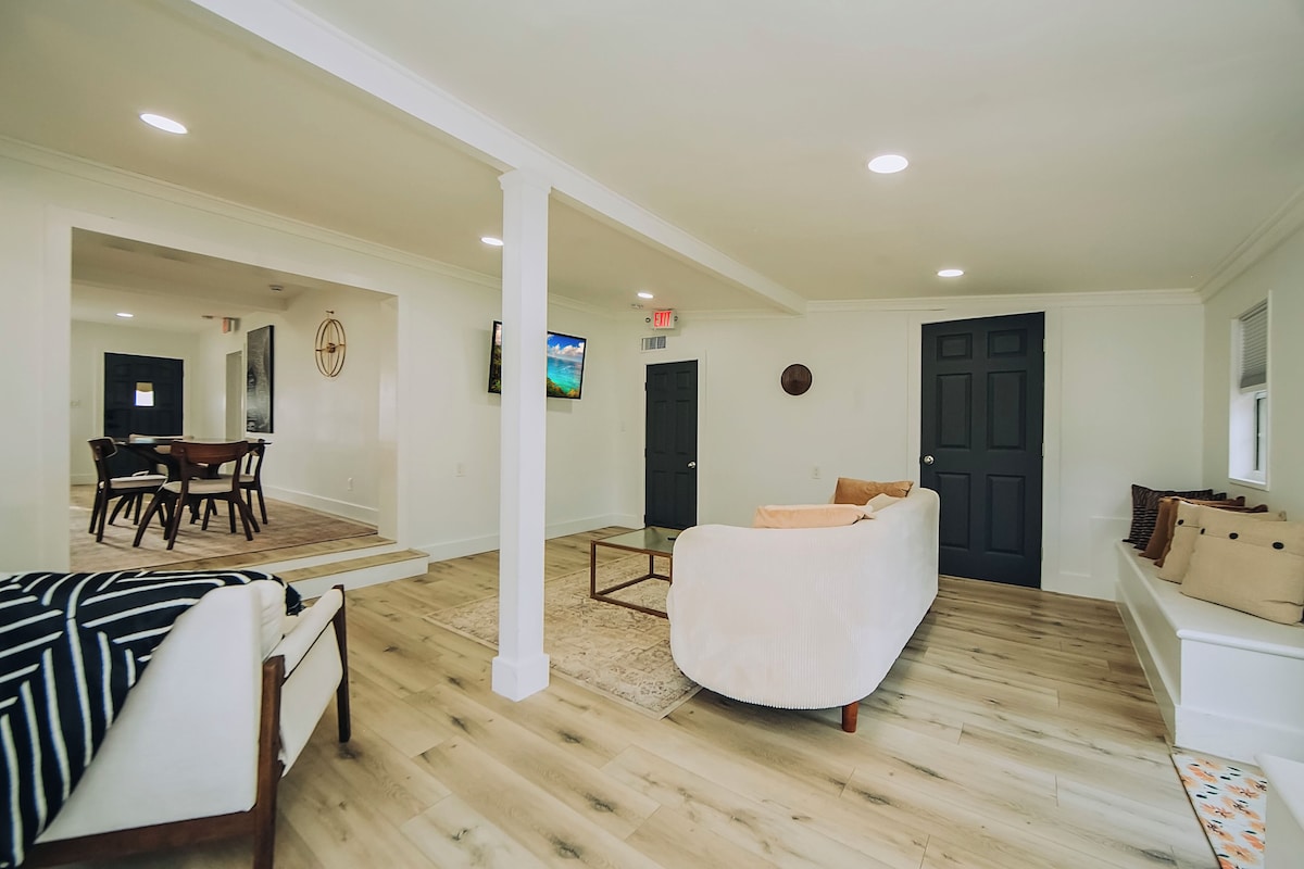 Photo 13 of 5 Minutes to the Beach & Downtown, 4 Bedroom + Movie Room