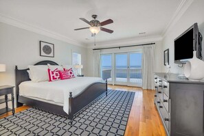 5 slaapkamers, een strijkplank/strijkijzer, gratis wifi, beddengoed