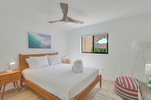 3 chambres, fer et planche à repasser, Wi-Fi, draps fournis