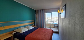 2 chambres, fer et planche à repasser, Wi-Fi gratuit, draps fournis