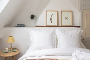 บ้านพัก, ลานระเบียง | 2 ห้องนอน, เตารีด/โต๊ะรีดผ้า, Wi-Fi ฟรี