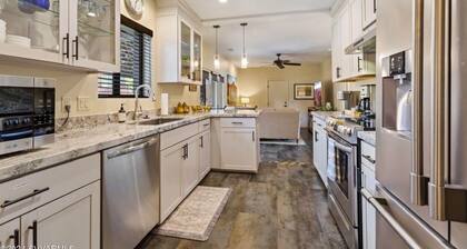 UPTOWN STUNNER W/2 MASTER SUITES AND HOT TUB!!! A 90 SECOND WALK TO MAIN ST !!!
