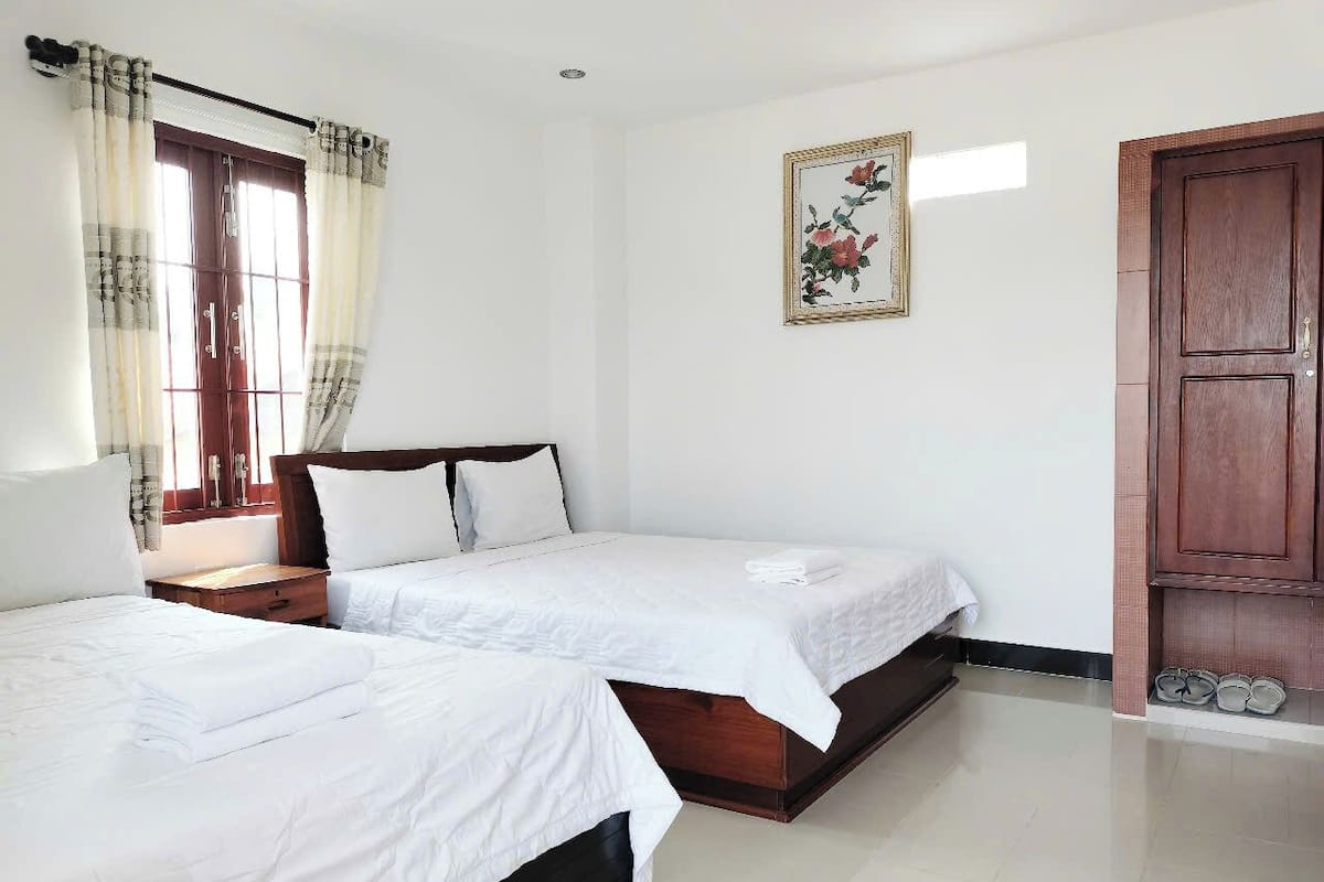 Basic Quadruple Room, Garden View | Desk, WiFi (free)