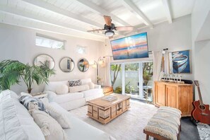 Smart TV - Atlantis House Main Residence (Key West)