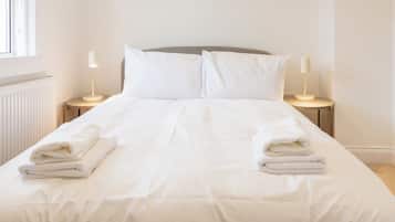 House, Patio, City View | 2 bedrooms, iron/ironing board, free WiFi