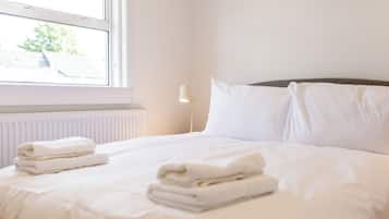 House, Patio, City View | 2 bedrooms, iron/ironing board, free WiFi