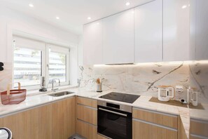 Microwave, oven, stovetop, dishwasher