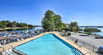 Private Balcony: Lake Keowee Home w/ Pool Access