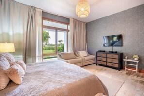 4 quartos, ferros/tábuas de passar roupa, Wi-Fi de cortesia