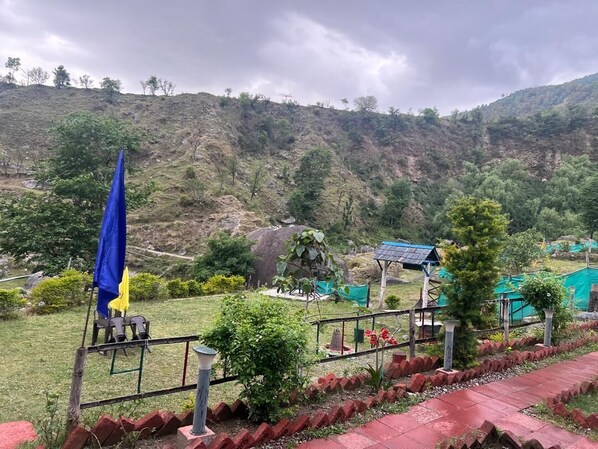 Exterior - nomadic soul camps (Jogindarnagar)