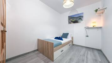 2 makuuhuonetta, silitysrauta/-lauta, vauvan matkasänky, ilmainen Wi-Fi