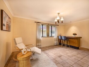 Interior - Steps from Mall! Super Convenient 3BR Cozy House (Robertson)