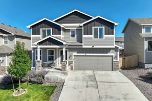 Exterior - Starlink Station! Cozy Retreat Near COS Airport (Colorado Springs)