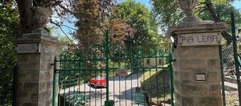 Incantevole Villa Storica, Collocata in un Vasto Parco Privato