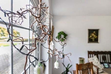Interior. Apartment 'Deichblick' with Balcony and Wi-Fi