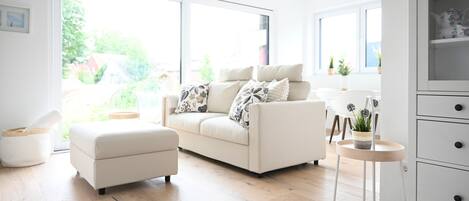 Fernseher, Stereoanlage