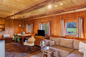 Télévision, cheminée