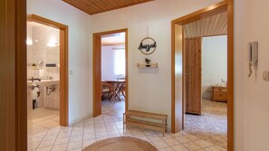 Interior - Apartment ‘Moosblick’ with mountain view, balcony and Wi-Fi (Oppenau)