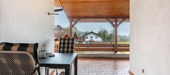 Habitación 'Doppelzimmer 3 - Chardonnay' con terraza compartida, jardín compartido y Wi-Fi
