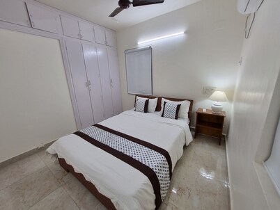 Superb flat in heart of Chennai shopping district 