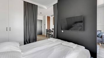 1 bedroom, iron/ironing board, free WiFi