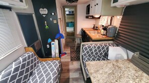 Mobile Home, 1 chambre, patio | Intérieur