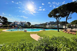 Children's area - Bungalow near Pals Beach with Pool (Pals)