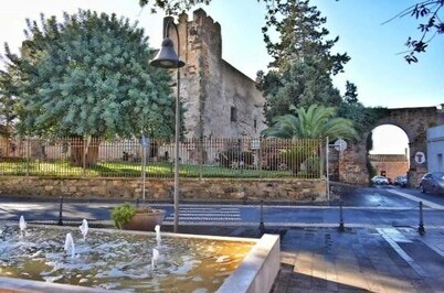 Spacious 3 bedroom apartment with A/C, free WiFi & Parking in enchanting Sanluri