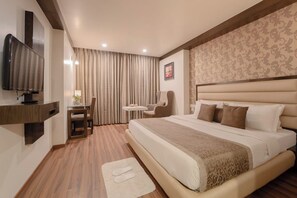 Deluxe Double Room | Bed sheets - Hotel Aditya Park Regent (Jaipur)