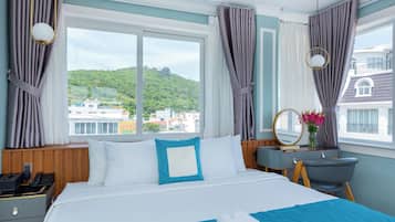Ropa de cama de alta calidad, colchones con efecto memoria y minibar