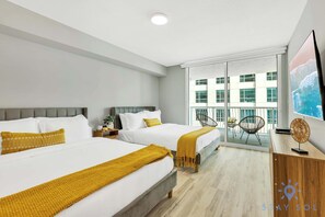 1 habitación, tabla de planchar con plancha, cuna de viaje y wifi 