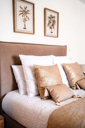 5 chambres, bureau, fer et planche à repasser, Wi-Fi