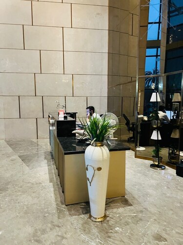 Chic 1-bedroom with WiFi, AC in fantastic river view studio apartment