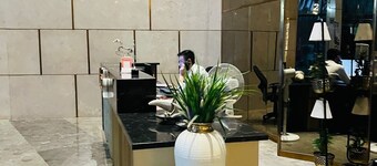 Chic 1-bedroom with WiFi, AC in fantastic river view studio apartment