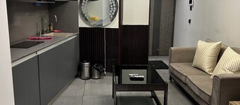 Chic 1-bedroom with WiFi, AC in fantastic river view studio apartment