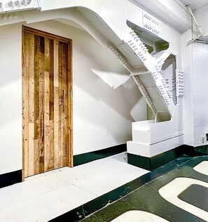 Interior - 7:00 IN/19:00 OUT 】丨Newly renovated丨Four minutes from Shinjuku Station by train, eight minutes from 丨Maximum 6 people丨Dedicated bathroom and kitchen (中野区)