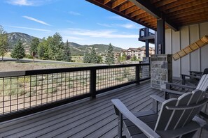 Terrace/patio - Book for Holidays! New Condo with Large Balcony, Close to Deer Valley Skiing! (Heber City)
