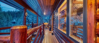 Summer Availability! Ski-in/Ski-out Home with Private Hot Tub and Large Deck!