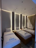 Comfort-Dreibettzimmer | Schallisolierte Zimmer, kostenloses WLAN