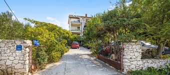 Stunning apartment in Sibenik with WiFi
