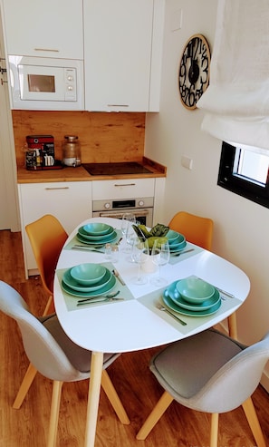 APARTAM 1B Y 2B B ESTUDIO BOUTIQUE | Private kitchen - APARTAHOTEL MADRID URBAN SUITES - EDIFICIO EXCLUSIVO - 7 Apartments Boutique Full Equiped (Madrid)