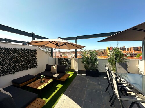 APARTAHOTEL MADRID URBAN SUITES - EDIFICIO EXCLUSIVO - 7 Apartments Boutique Full Equiped