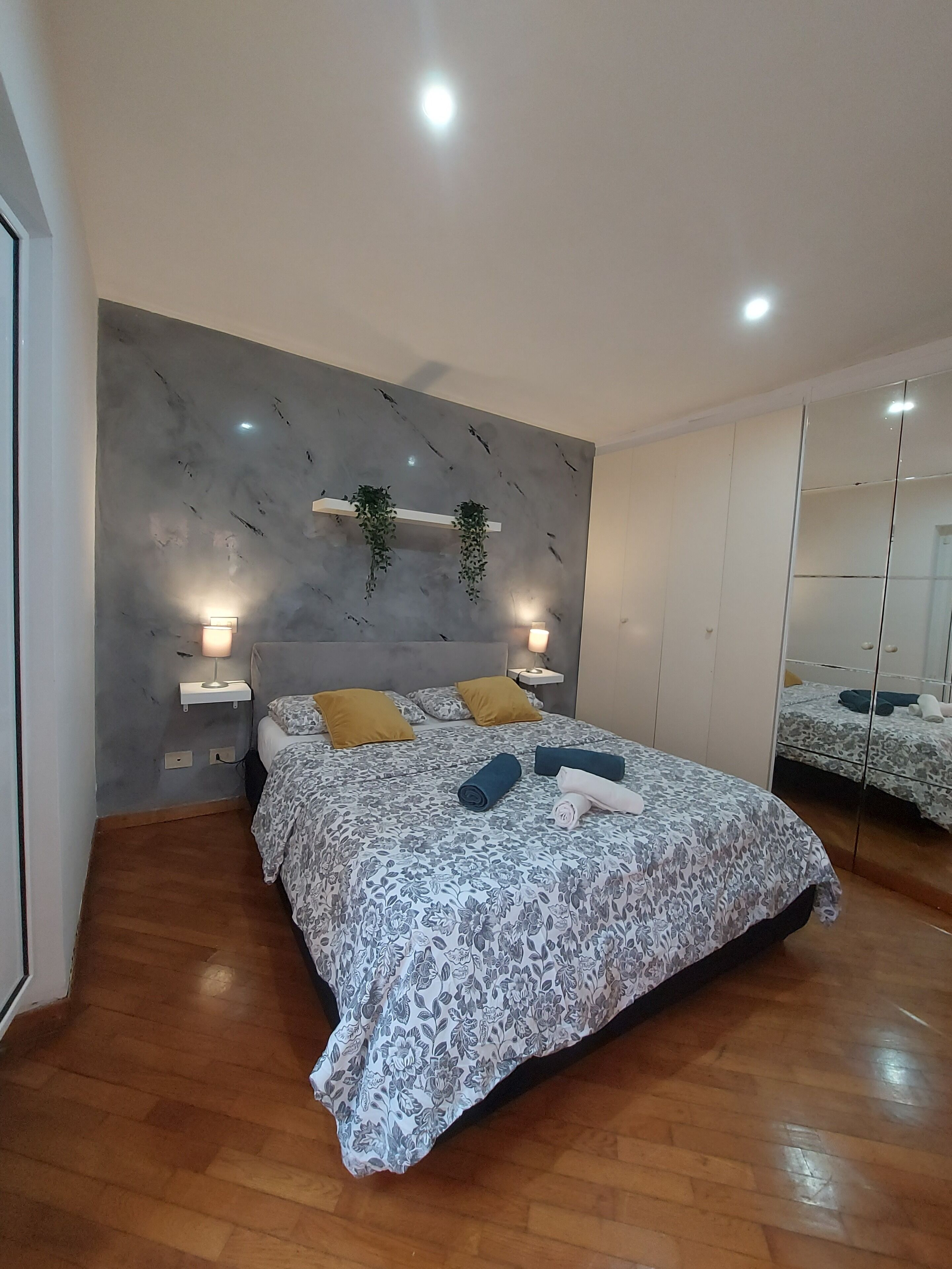 1 soverom, strykejern/-brett, wi-fi og sengetøy