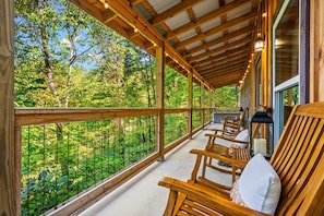 Property grounds - Luxurious & Family Friendly  - Hot Tub - Game Room (Pigeon Forge)