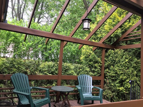 General's Retreat Cozy Cottage