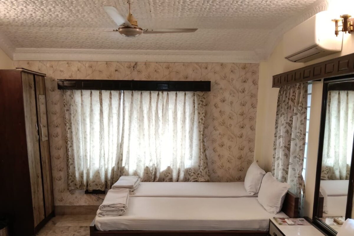 Family Room | Bed sheets