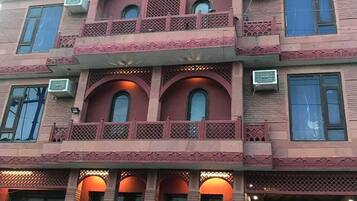 Fachada del alojamiento