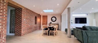 House with large enclosed garden, table football, BBQ, garage, Wi-Fi - Peace and comfort in Flanders